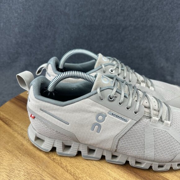 On Cloud Waterproof Womens Size 6.5 Gray Athletic Running Shoes Sneakers - Picture 3 of 13